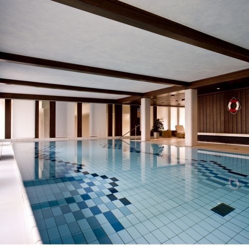 hotel_adler_in_asperg_schwimmbad.jpg