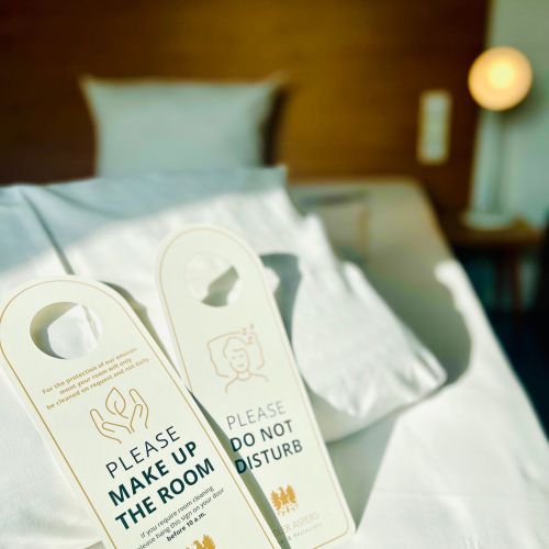 Reinigungsschilder Hotel Adler Asperg